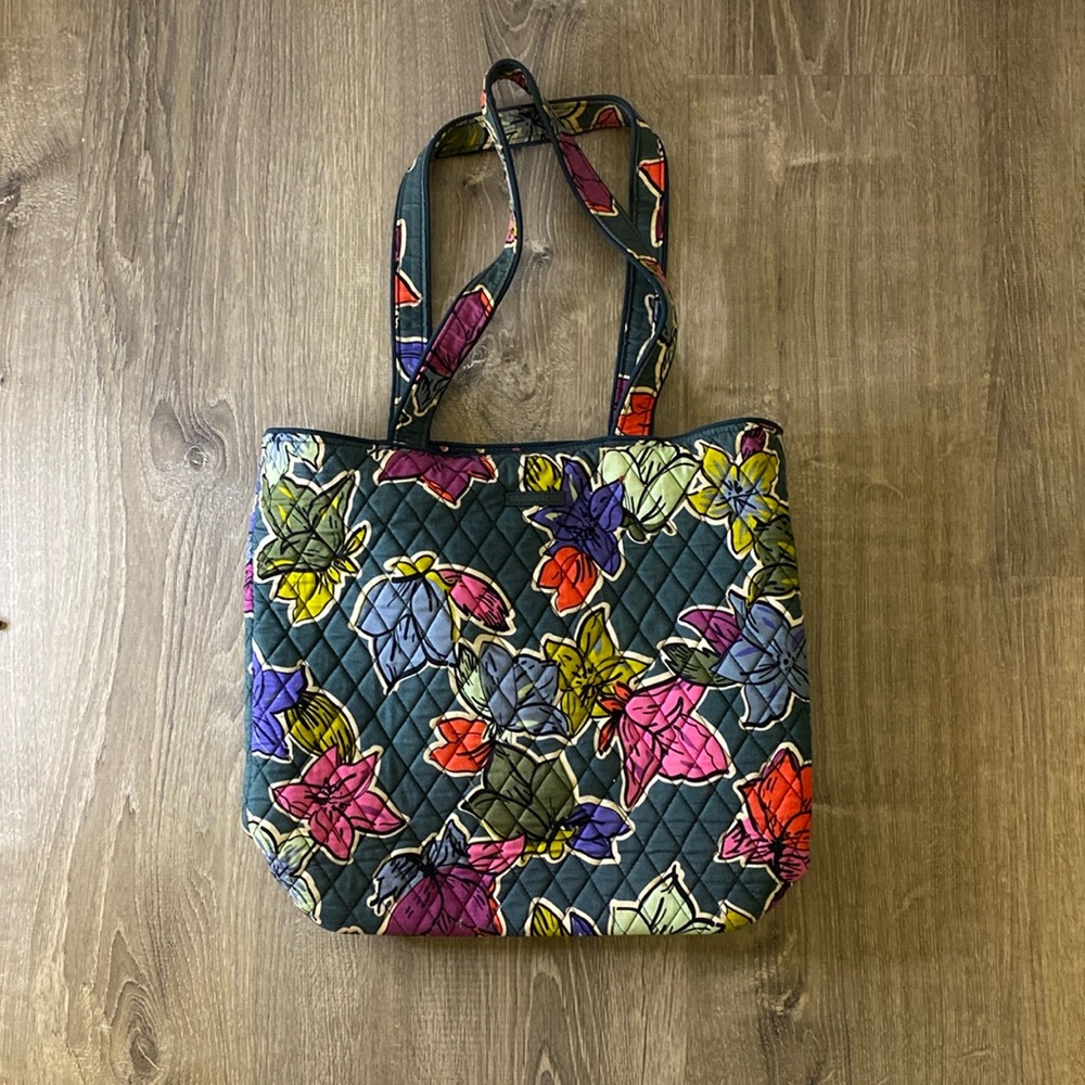 Flower patterned Vera Bradley tote bag